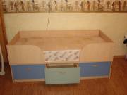 Продам детскую кровать б/у